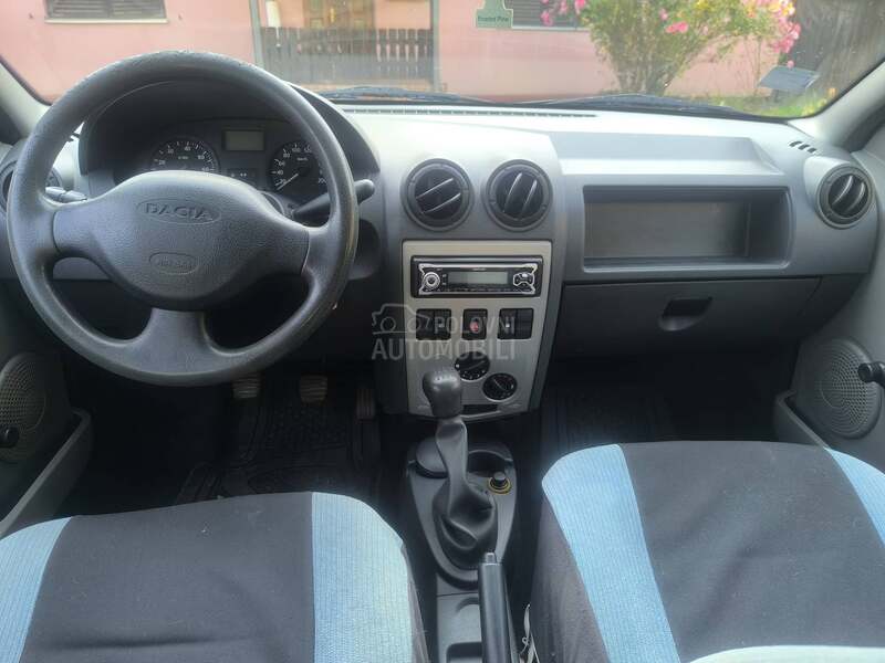 Dacia Logan 