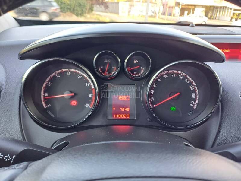 Opel Meriva 1.4 B ENJOY 101 K S