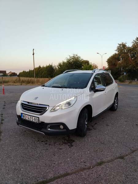 Peugeot 2008 1.6 E-HDI ALLURE