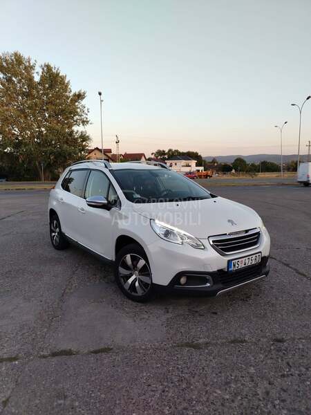 Peugeot 2008 1.6 E-HDI ALLURE
