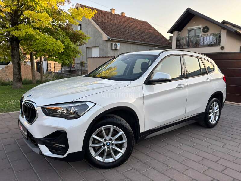 BMW X1 18d LCI AUT LED NAVl