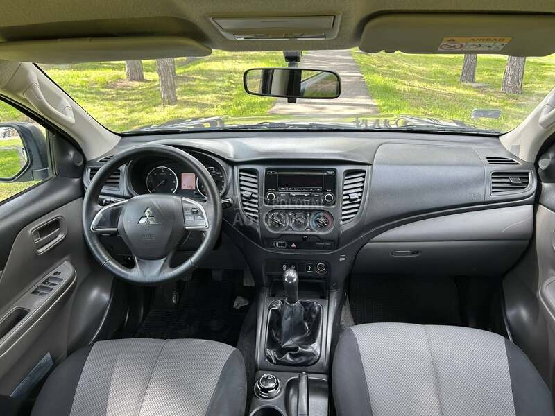 Mitsubishi L200 2.4 dc invite