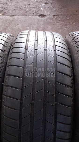 Bridgestone 215/55 R17 Letnja
