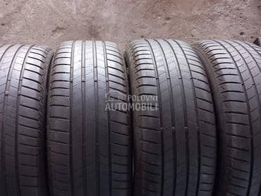 Bridgestone 215/55 R17 Letnja