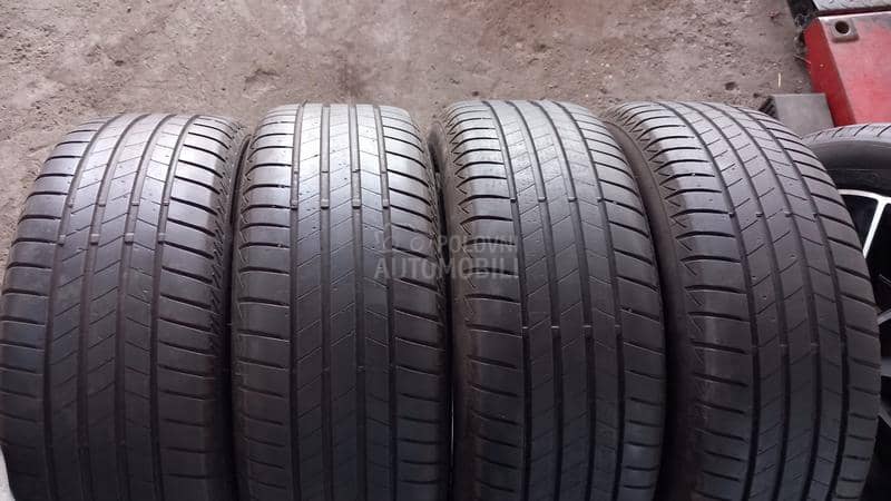 Bridgestone 215/55 R17 Letnja