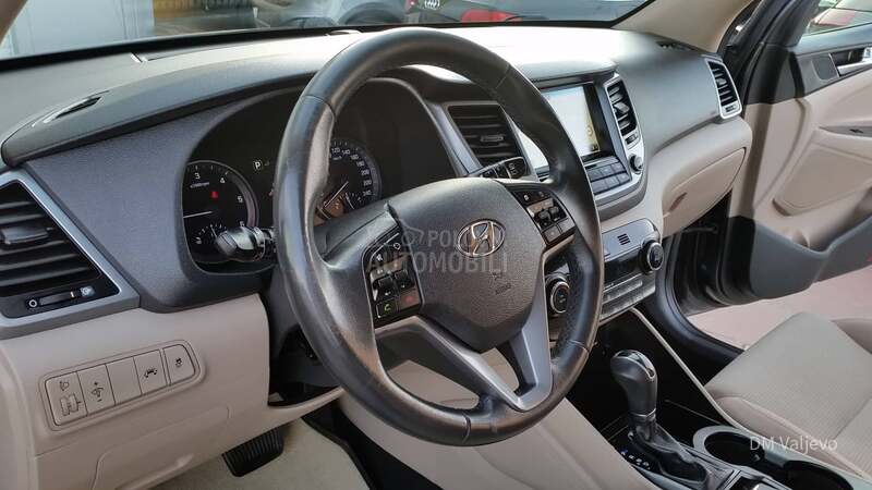 Hyundai Tucson 2.0 CRDI/4WD/AUT/T0P