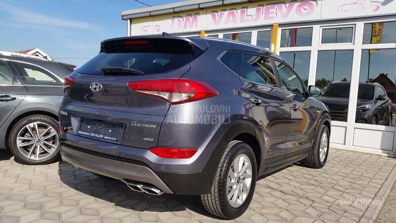 Hyundai Tucson 2.0 CRDI/4WD/AUT/T0P
