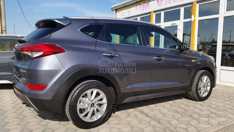 Hyundai Tucson 2.0 CRDI/4WD/AUT/T0P