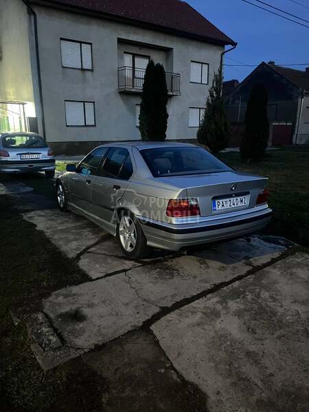BMW 318 318i