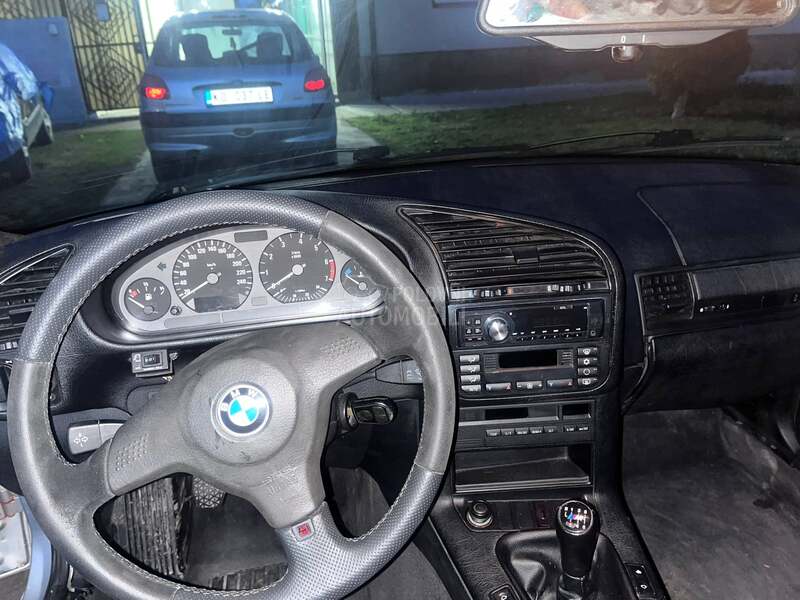 BMW 318 318i