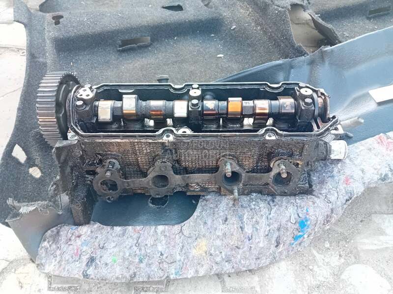 Glava motora 1.4 8v