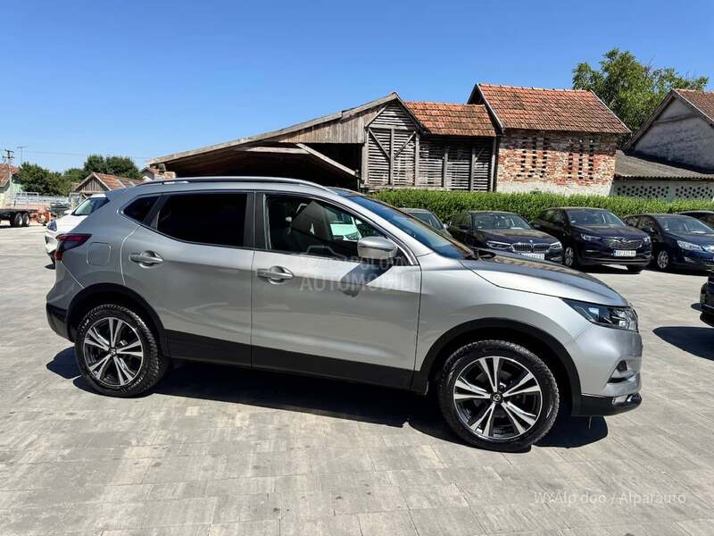 Nissan Qashqai 1.3 DIG-T N-Connecta