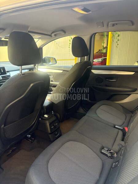 BMW 218 2.0