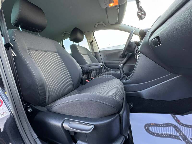 Volkswagen Polo 1.6 TDI // HIGHLINE