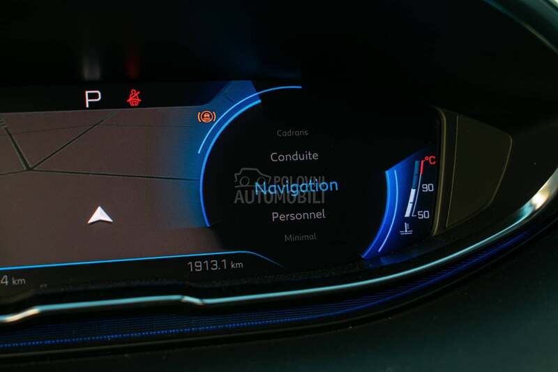 Peugeot 5008 1.5hdi ALLURE 7 sed