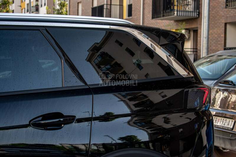 Peugeot 5008 1.5hdi ALLURE 7 sed