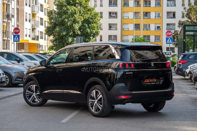 Peugeot 5008 1.5hdi ALLURE 7 sed