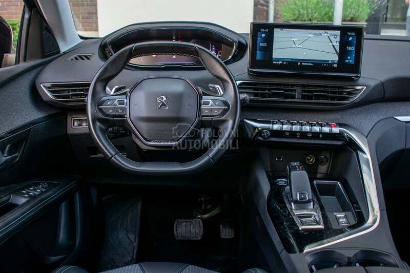 Peugeot 5008 1.5hdi ALLURE 7 sed