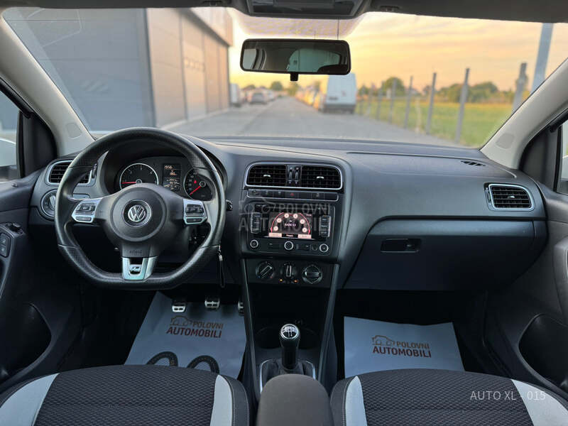 Volkswagen Polo 1.2 TDI // R LINE