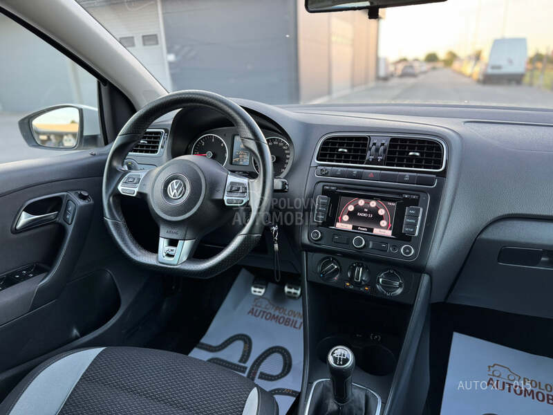 Volkswagen Polo 1.2 TDI // R LINE