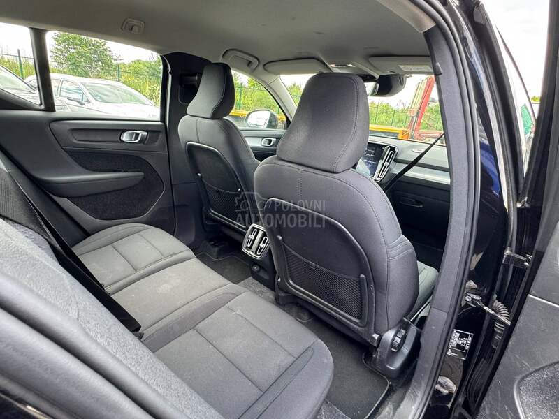 Volvo XC40 2,0D Black edit