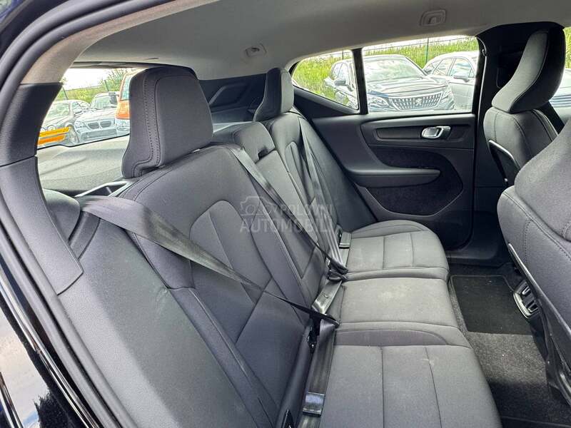 Volvo XC40 2,0D Black edit
