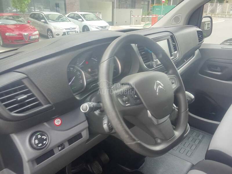 Citroen Jumpy 9 seats