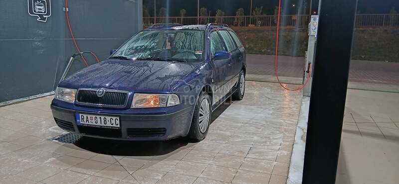 Škoda Octavia 1.6 i