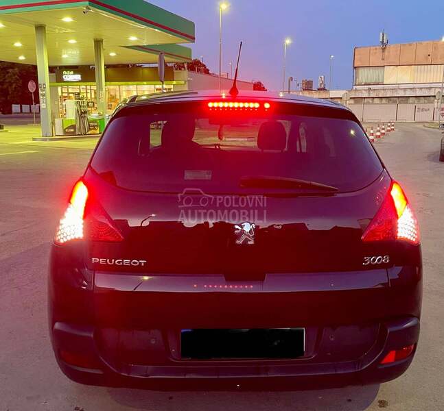 Peugeot 3008 1.6HDI.NAV.LED.