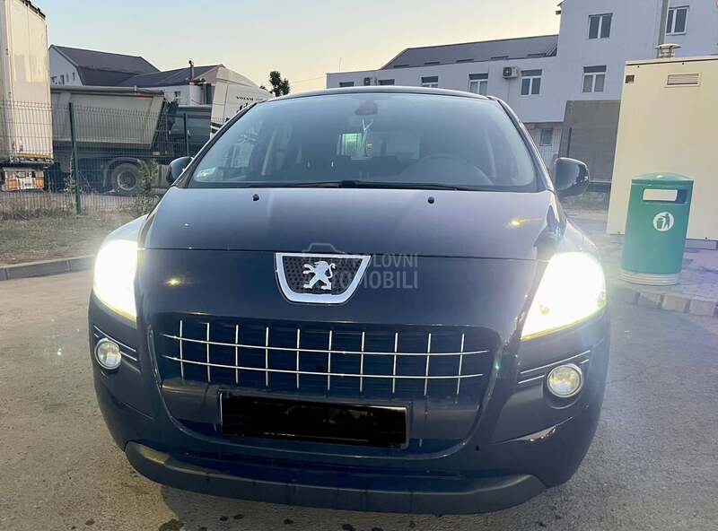 Peugeot 3008 1.6HDI.NAV.LED.