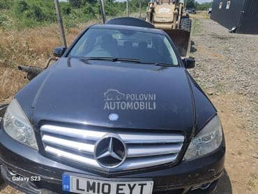 W204 Hauba za Mercedes Benz C Klasa od 2007. do 2010. god.