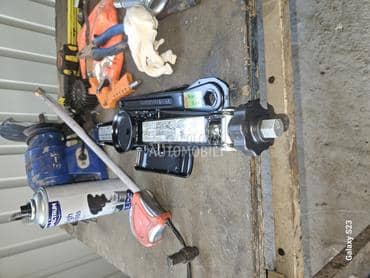 Dizalica, Nova B klasa A klasa za Mercedes Benz A Klasa, B Klasa