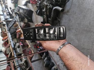 Prekidac za Mercedes Benz B Klasa od 2004. do 2010. god.