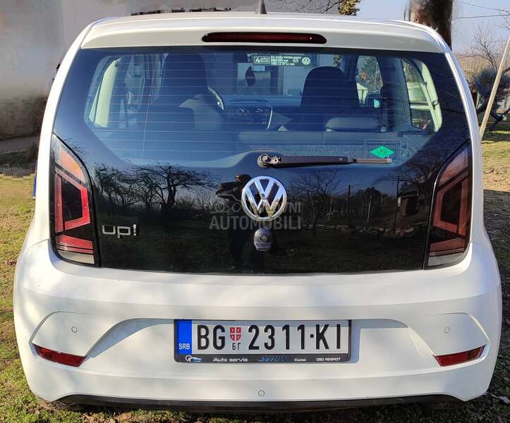 Volkswagen up! 