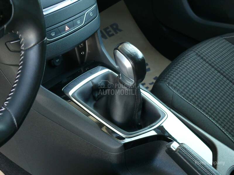 Peugeot 308 1.2 STYLE