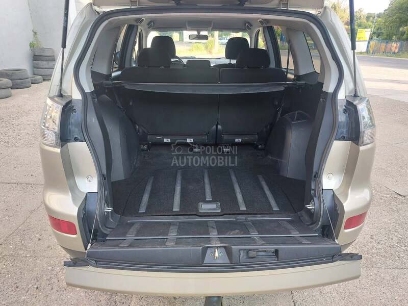 Mitsubishi Outlander 2.0did 4x4