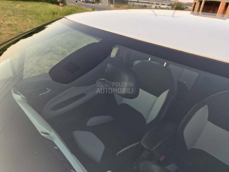 Citroen DS3 BUKVALNO NOV