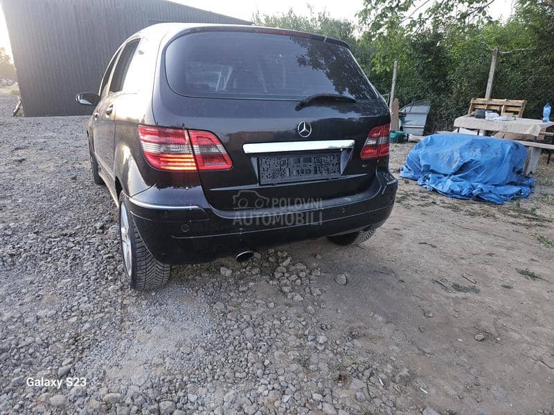 Delovi za Mercedes Benz B 160 2006. god.