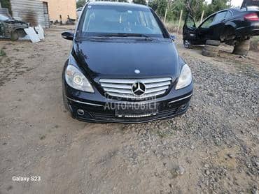 Mercedes Benz B 200 2007. god. -  kompletan auto u delovima