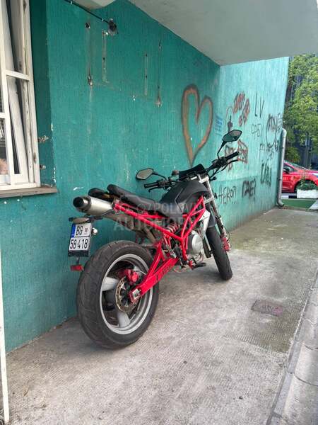 Sachs x road