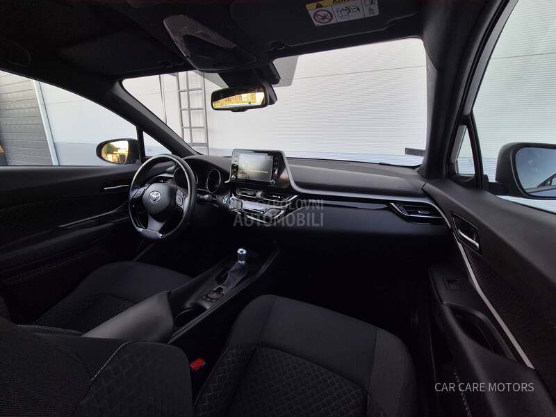 Toyota C-HR HYBRID C-ENTER