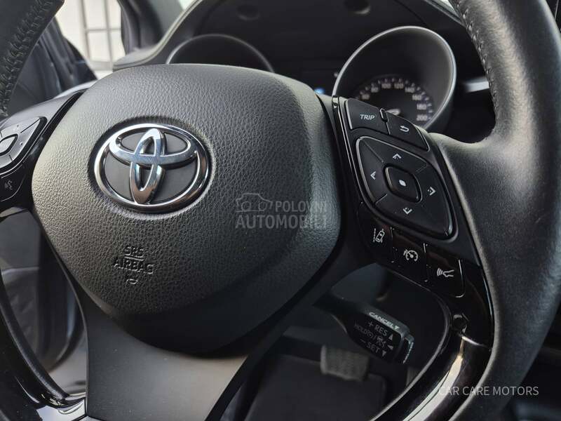 Toyota C-HR HYBRID C-ENTER