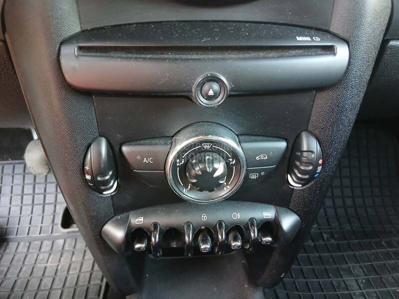 MINI One 