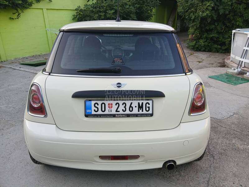 MINI One 