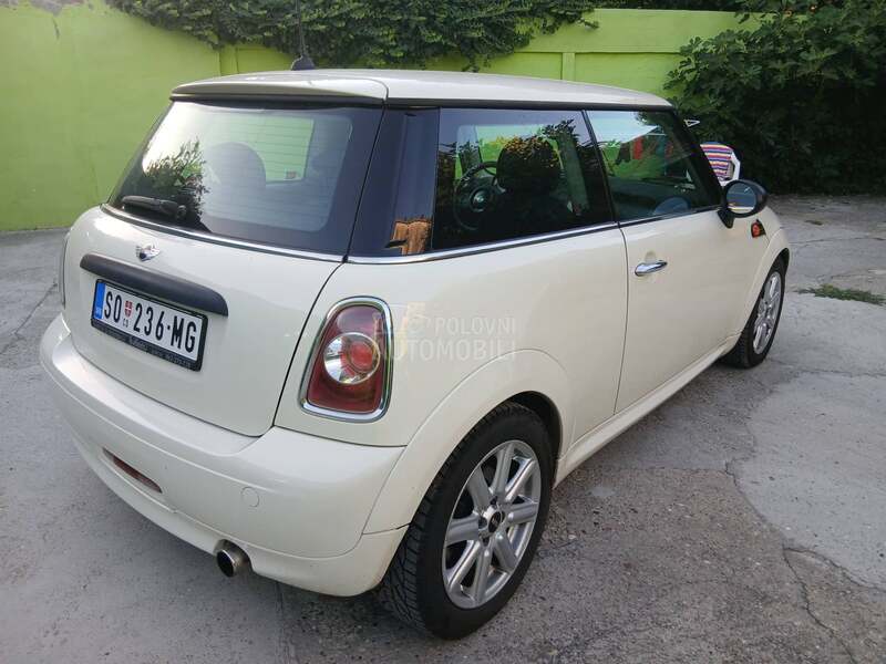 MINI One 