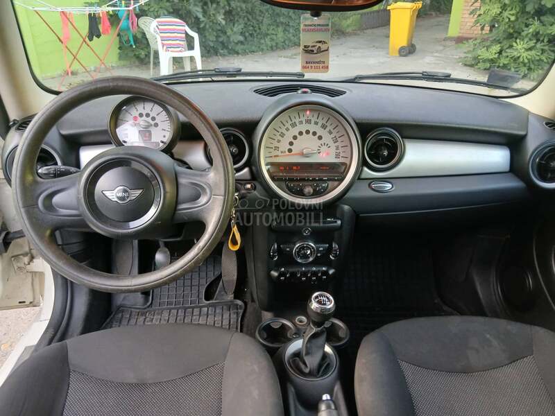 MINI One 