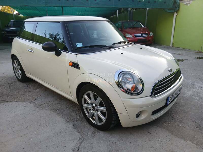 MINI One 
