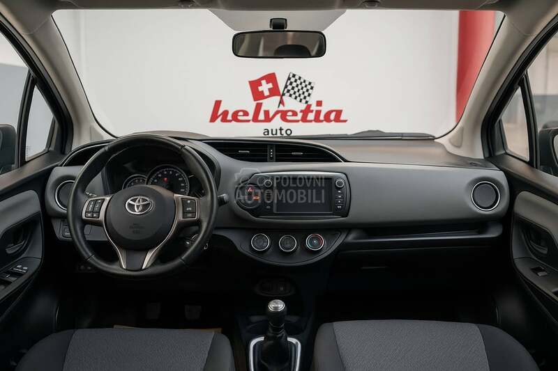 Toyota Yaris N.O.V...C.H