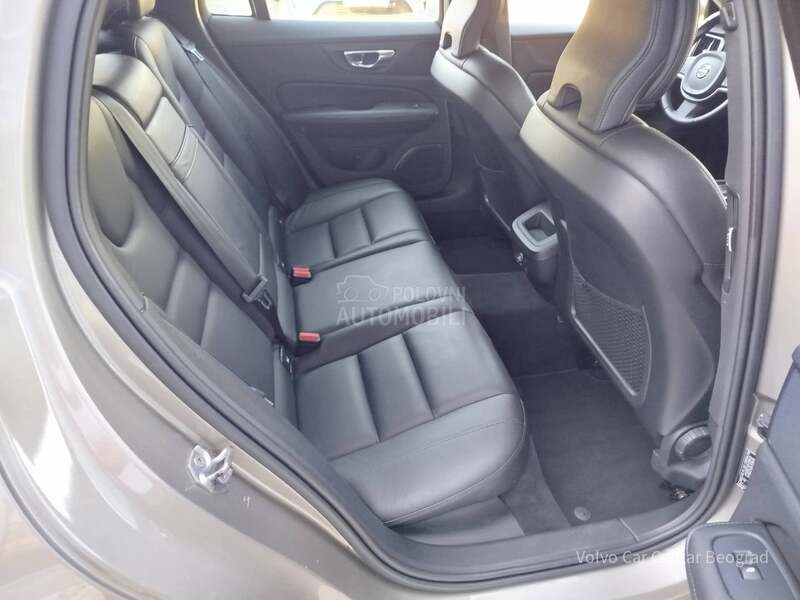 Volvo V60 2.0 D3 MOMENTUM A/T