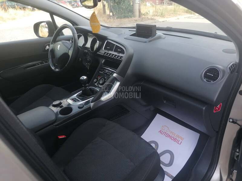 Peugeot 3008 1.6i PREMIUM CH